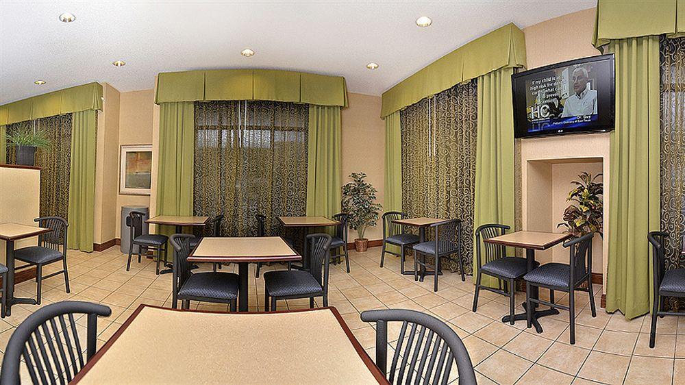 Comfort Suites Nacogdoches Buitenkant foto